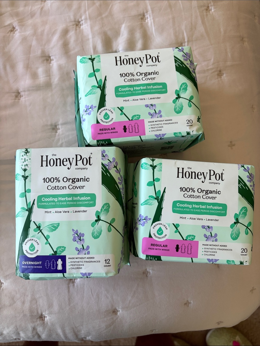 The HoneyPot Cooling Herbal Infusion Organic Cotton Pads - Mint Lavender (Green)